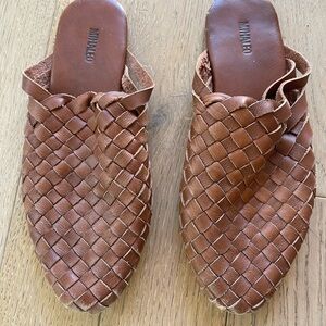 Women's Leather Woven Slides
